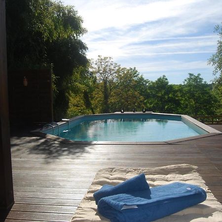 Au Son De L Angelus Bed & Breakfast Moncrabeau ภายนอก รูปภาพ