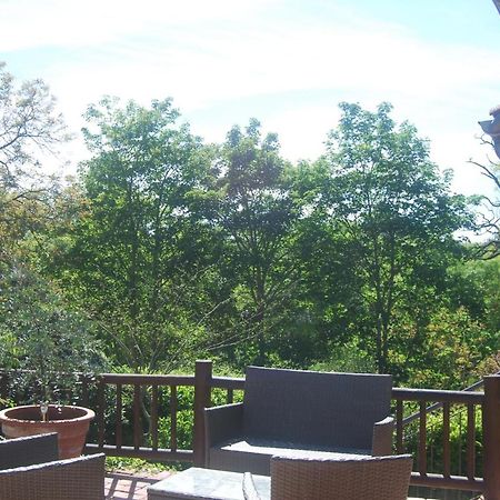 Au Son De L Angelus Bed & Breakfast Moncrabeau ภายนอก รูปภาพ