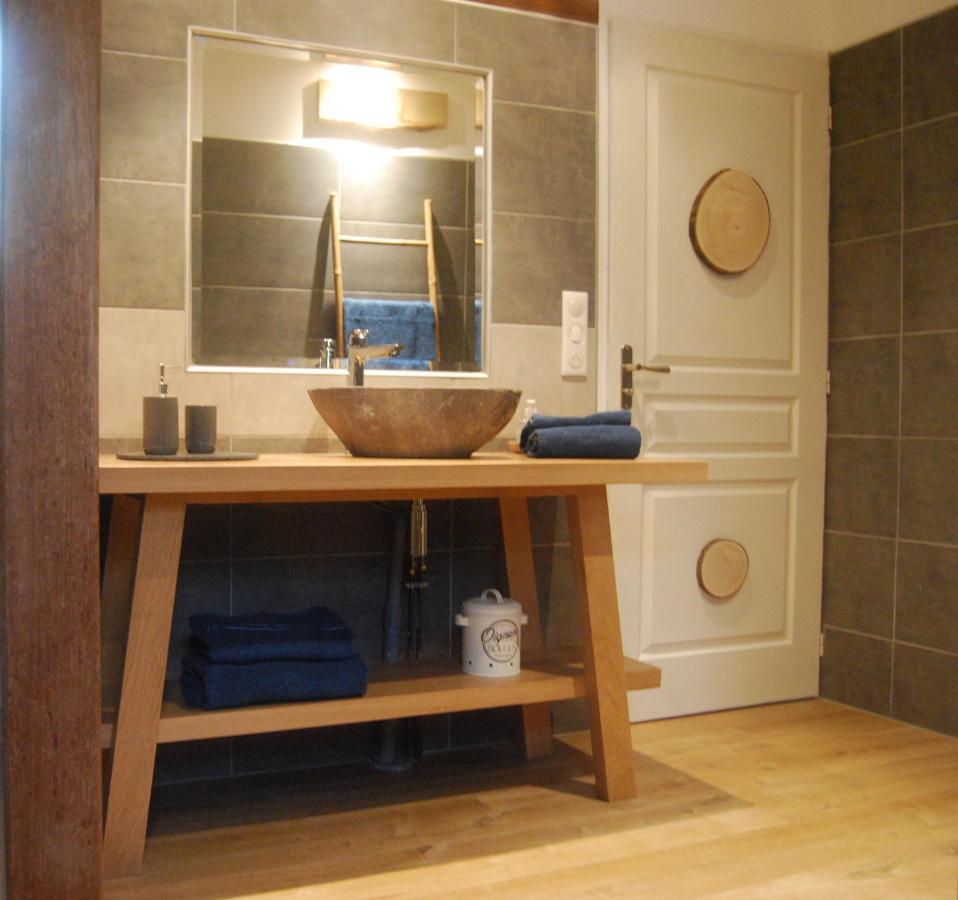 Au Son De L Angelus Bed & Breakfast Moncrabeau ภายนอก รูปภาพ